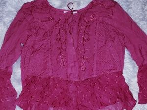💜 4/$20  More boho shirt xl